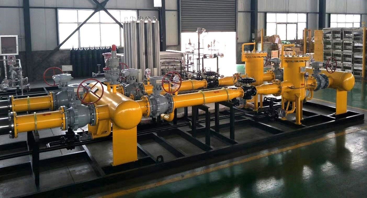 Gas filtration and metering skid